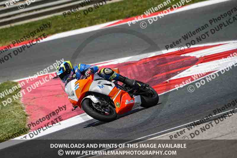 cadwell no limits trackday;cadwell park;cadwell park photographs;cadwell trackday photographs;enduro digital images;event digital images;eventdigitalimages;navarra;no limits trackdays;peter wileman photography;racing digital images;trackday digital images;trackday photos